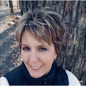 Meet your Posher, Debra